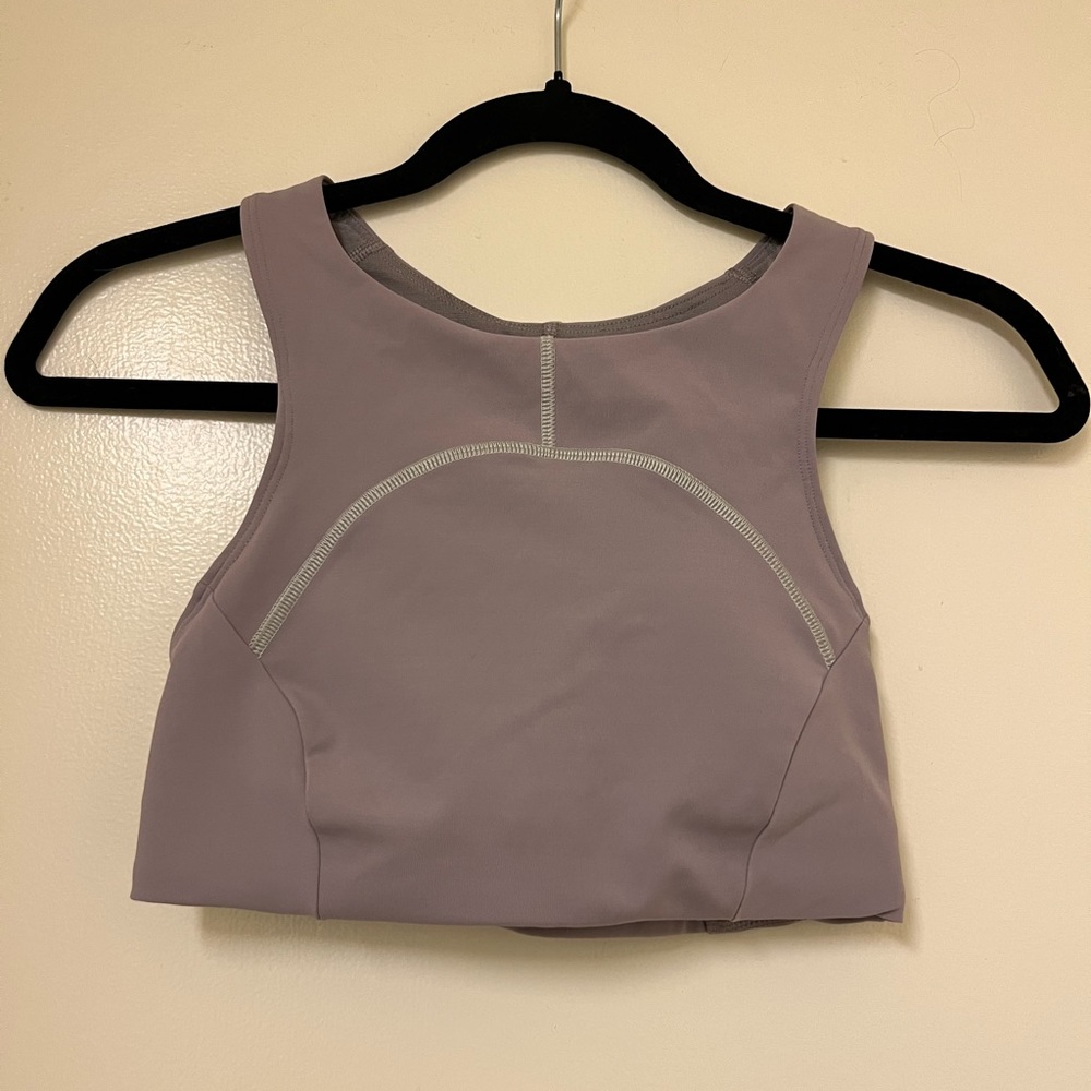 Lululemon Tough Train sports bra size 2